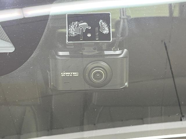 Ｎ－ＢＯＸカスタム コーディネートスタイル　純正８型ナビ　両側電動スライド　衝突軽減装置　ドラレコ　ＥＴＣ　アダプティブクルーズ　衝突軽減装置　ＬＥＤヘッドライト　シートヒーター　オートエアコン　スマートキー　プッシュスタート　サンシェード（6枚目）