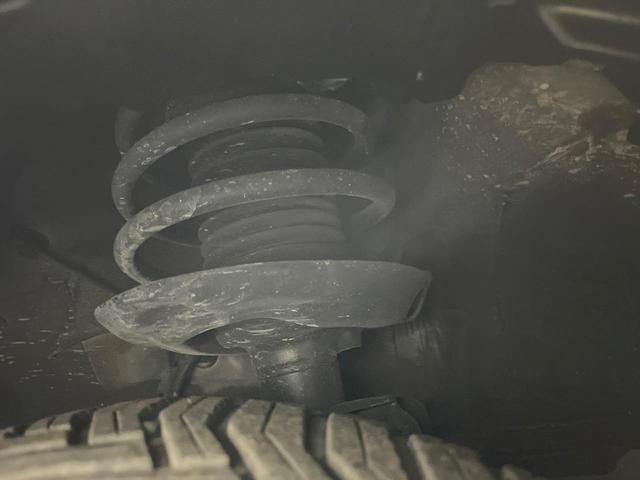 プリウス Ｓセーフティプラス　ＳＤナビ　バックカメラ　衝突軽減　レーダークルーズ　禁煙車　ドラレコ　コーナーセンサー　スマートキー　ＬＥＤヘッド　ＥＴＣ　純正１５インチアルミ　パークアシスト　オートライト　オートエアコン（20枚目）