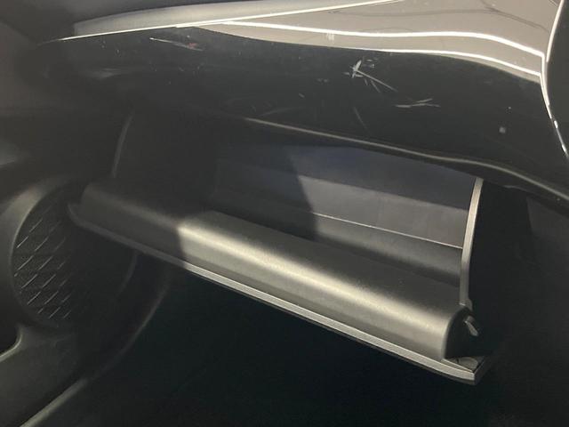 プリウス Ｓセーフティプラス　ＳＤナビ　バックカメラ　衝突軽減　レーダークルーズ　禁煙車　ドラレコ　コーナーセンサー　スマートキー　ＬＥＤヘッド　ＥＴＣ　純正１５インチアルミ　パークアシスト　オートライト　オートエアコン（41枚目）