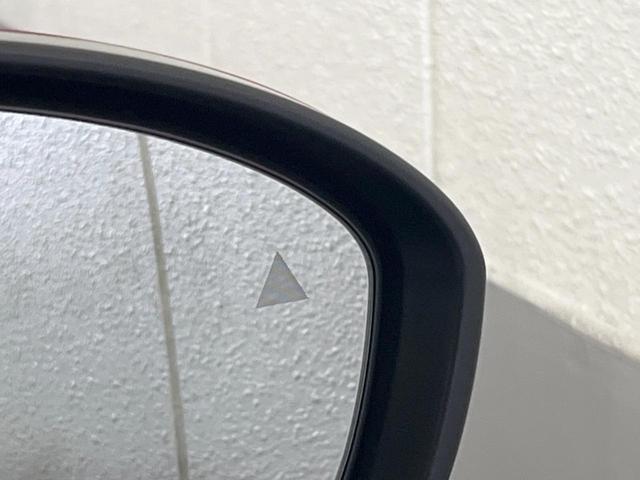 オーラ ニスモ　純正９型ナビ　全周囲カメラ　衝突軽減　プロパイロット　禁煙車　ドラレコ　コーナーセンサー　スマートキー　ＬＥＤヘッド　ビルトインＥＴＣ　純正１７インチアルミ　オートハイビーム　オートライト（6枚目）