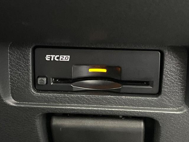 オーラ ニスモ　純正９型ナビ　全周囲カメラ　衝突軽減　プロパイロット　禁煙車　ドラレコ　コーナーセンサー　スマートキー　ＬＥＤヘッド　ビルトインＥＴＣ　純正１７インチアルミ　オートハイビーム　オートライト（7枚目）