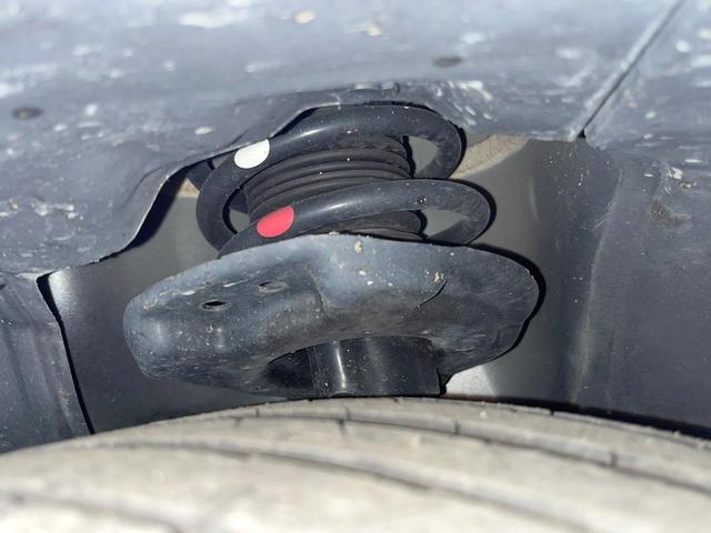 オーラ ニスモ　純正９型ナビ　全周囲カメラ　衝突軽減　プロパイロット　禁煙車　ドラレコ　コーナーセンサー　スマートキー　ＬＥＤヘッド　ビルトインＥＴＣ　純正１７インチアルミ　オートハイビーム　オートライト（20枚目）