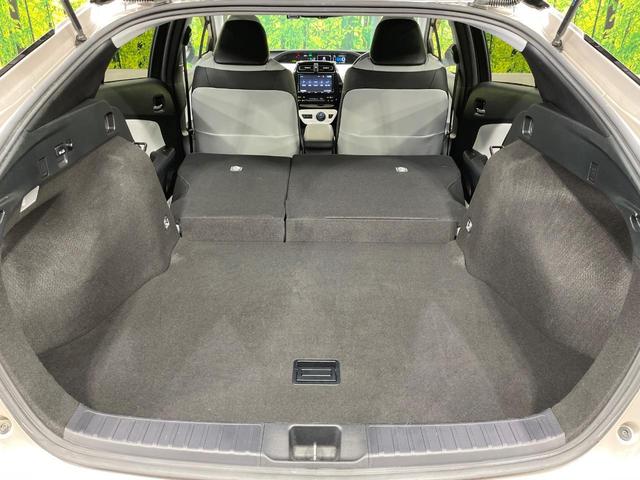 プリウス Ａプレミアム　純正９型ナビ　バックカメラ　１００Ｖ電源　衝突軽減　レーダークルーズ　禁煙車　レザーシート　パワーシート　ドラレコ　スマートキー　ＬＥＤヘッド　ビルトインＥＴＣ　オートハイビーム　車線逸脱警報（10枚目）