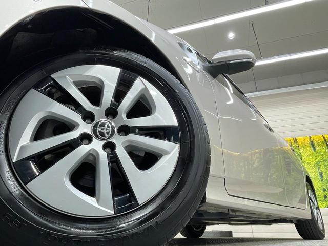 プリウス Ａプレミアム　純正９型ナビ　バックカメラ　１００Ｖ電源　衝突軽減　レーダークルーズ　禁煙車　レザーシート　パワーシート　ドラレコ　スマートキー　ＬＥＤヘッド　ビルトインＥＴＣ　オートハイビーム　車線逸脱警報（13枚目）