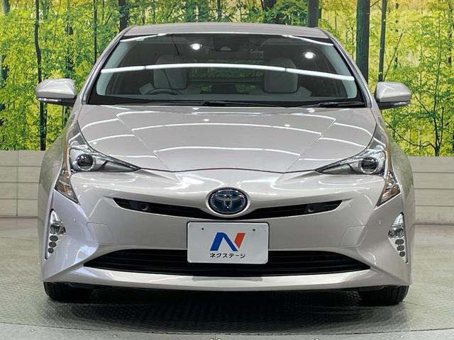 プリウス Ａプレミアム　純正９型ナビ　バックカメラ　１００Ｖ電源　衝突軽減　レーダークルーズ　禁煙車　レザーシート　パワーシート　ドラレコ　スマートキー　ＬＥＤヘッド　ビルトインＥＴＣ　オートハイビーム　車線逸脱警報（14枚目）