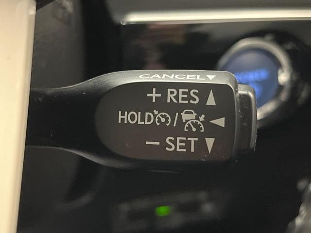 プリウス Ａプレミアム　純正９型ナビ　バックカメラ　１００Ｖ電源　衝突軽減　レーダークルーズ　禁煙車　レザーシート　パワーシート　ドラレコ　スマートキー　ＬＥＤヘッド　ビルトインＥＴＣ　オートハイビーム　車線逸脱警報（29枚目）