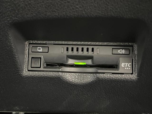 プリウス Ａプレミアム　純正９型ナビ　バックカメラ　１００Ｖ電源　衝突軽減　レーダークルーズ　禁煙車　レザーシート　パワーシート　ドラレコ　スマートキー　ＬＥＤヘッド　ビルトインＥＴＣ　オートハイビーム　車線逸脱警報（37枚目）