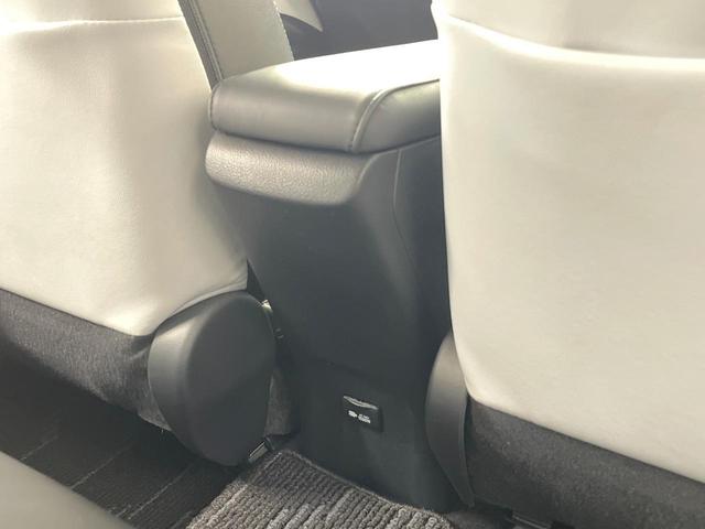 プリウス Ａプレミアム　純正９型ナビ　バックカメラ　１００Ｖ電源　衝突軽減　レーダークルーズ　禁煙車　レザーシート　パワーシート　ドラレコ　スマートキー　ＬＥＤヘッド　ビルトインＥＴＣ　オートハイビーム　車線逸脱警報（50枚目）