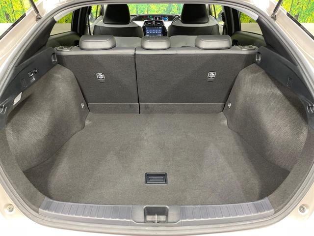 プリウス Ａプレミアム　純正９型ナビ　バックカメラ　１００Ｖ電源　衝突軽減　レーダークルーズ　禁煙車　レザーシート　パワーシート　ドラレコ　スマートキー　ＬＥＤヘッド　ビルトインＥＴＣ　オートハイビーム　車線逸脱警報（54枚目）