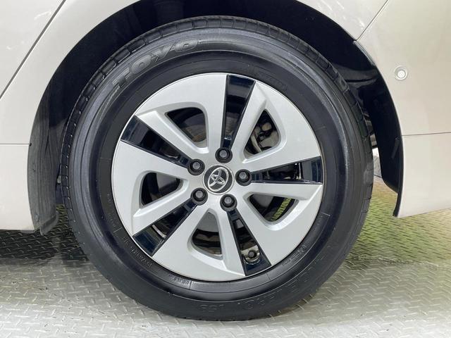 プリウス Ａプレミアム　純正９型ナビ　バックカメラ　１００Ｖ電源　衝突軽減　レーダークルーズ　禁煙車　レザーシート　パワーシート　ドラレコ　スマートキー　ＬＥＤヘッド　ビルトインＥＴＣ　オートハイビーム　車線逸脱警報（63枚目）