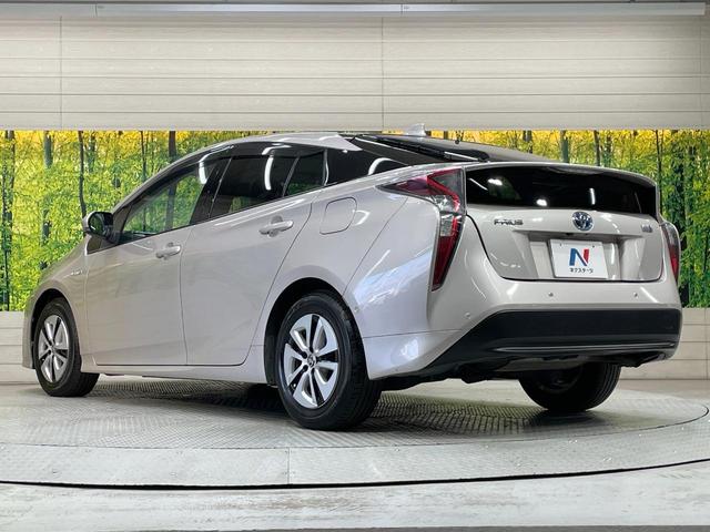 プリウス Ａプレミアム　純正９型ナビ　バックカメラ　１００Ｖ電源　衝突軽減　レーダークルーズ　禁煙車　レザーシート　パワーシート　ドラレコ　スマートキー　ＬＥＤヘッド　ビルトインＥＴＣ　オートハイビーム　車線逸脱警報（70枚目）