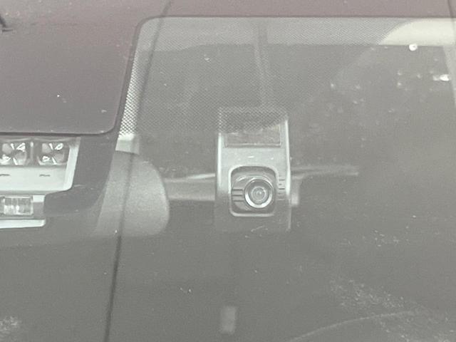 シエンタ ファンベースＧ　純正ナビ　全周囲カメラ　衝突被害軽減システム　禁煙車　ドラレコ　コーナーセンサー　スマートキー　ＬＥＤヘッド　ビルトインＥＴＣ　オートハイビーム　オートライト　オートエアコン　Ｂｌｕｅｔｏｏｔｈ（7枚目）