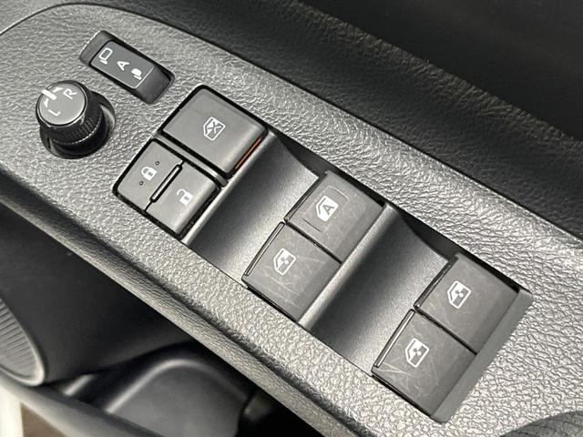 シエンタ ファンベースＧ　純正ナビ　全周囲カメラ　衝突被害軽減システム　禁煙車　ドラレコ　コーナーセンサー　スマートキー　ＬＥＤヘッド　ビルトインＥＴＣ　オートハイビーム　オートライト　オートエアコン　Ｂｌｕｅｔｏｏｔｈ（30枚目）