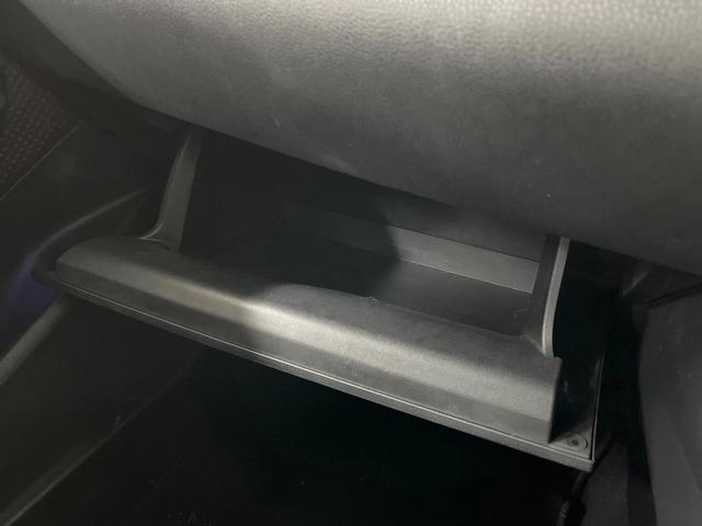 C-HR G 9型フローティングナビ 衝突軽減装置 レーダークルーズ ブラインドスポットモニター LEDヘッドライト ドラレコ ETC Bluetooth シートリフター オートエアコン スマートキー(26枚目)