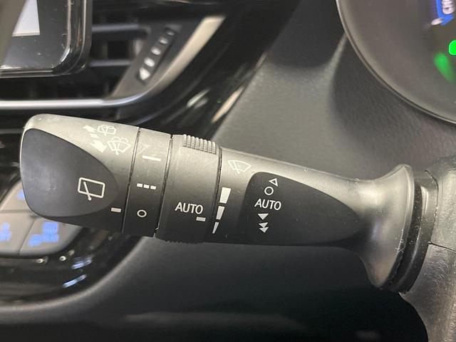 C-HR G 9型フローティングナビ 衝突軽減装置 レーダークルーズ ブラインドスポットモニター LEDヘッドライト ドラレコ ETC Bluetooth シートリフター オートエアコン スマートキー(31枚目)