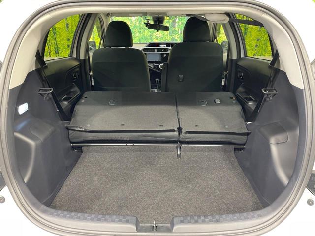 アクア Ｓスタイルブラック　ＳＤナビ　ＥＴＣ　ドラレコ　バックカメラ　スマートキー　プッシュスタート　衝突軽減装置　オートエアコン　フルセグＴＶ　Ｂｌｕｅｔｏｏｔｈ　電動格納ドアミラー　プライバシーガラス　横滑り防止装置（10枚目）