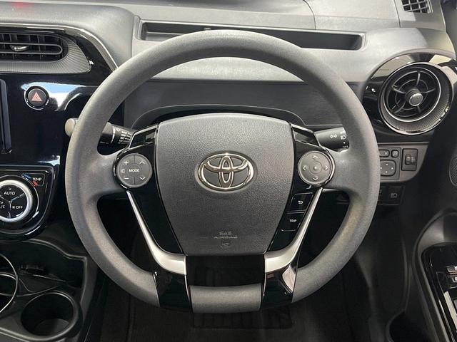 アクア Ｓスタイルブラック　ＳＤナビ　ＥＴＣ　ドラレコ　バックカメラ　スマートキー　プッシュスタート　衝突軽減装置　オートエアコン　フルセグＴＶ　Ｂｌｕｅｔｏｏｔｈ　電動格納ドアミラー　プライバシーガラス　横滑り防止装置（11枚目）