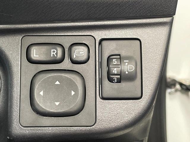 アクア Ｓスタイルブラック　ＳＤナビ　ＥＴＣ　ドラレコ　バックカメラ　スマートキー　プッシュスタート　衝突軽減装置　オートエアコン　フルセグＴＶ　Ｂｌｕｅｔｏｏｔｈ　電動格納ドアミラー　プライバシーガラス　横滑り防止装置（39枚目）