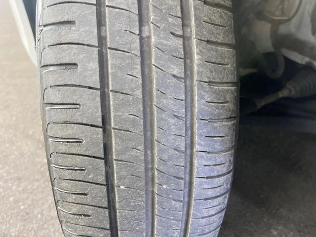 アクア Ｓスタイルブラック　ＳＤナビ　ＥＴＣ　ドラレコ　バックカメラ　スマートキー　プッシュスタート　衝突軽減装置　オートエアコン　フルセグＴＶ　Ｂｌｕｅｔｏｏｔｈ　電動格納ドアミラー　プライバシーガラス　横滑り防止装置（52枚目）