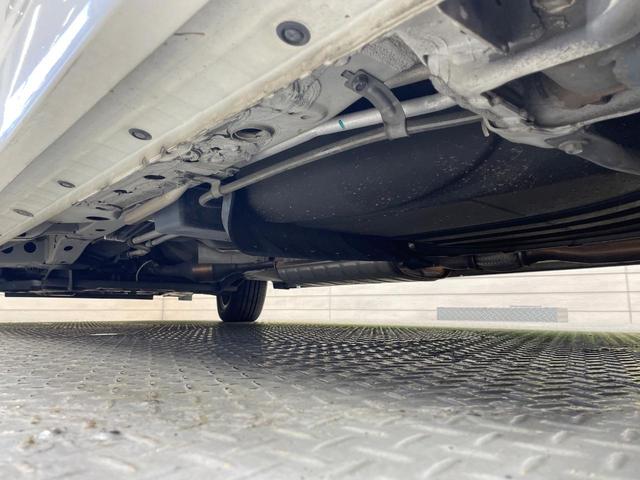 セレナ ハイウェイスター　Ｖセレ＋セーフティＩＩ　ＳＨＶ　ＳＤナビ　全周囲カメラ　両側電動スライド　衝突軽減装置　ＨＩＤヘッド　クルーズコントロール　オートエアコン　シートリフター　サンシェード　リアオートエアコン　アイドリングストップ　電動格納ドアミラー（23枚目）