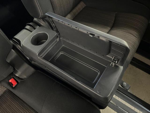 セレナ ハイウェイスター　Ｖセレ＋セーフティＩＩ　ＳＨＶ　ＳＤナビ　全周囲カメラ　両側電動スライド　衝突軽減装置　ＨＩＤヘッド　クルーズコントロール　オートエアコン　シートリフター　サンシェード　リアオートエアコン　アイドリングストップ　電動格納ドアミラー（60枚目）