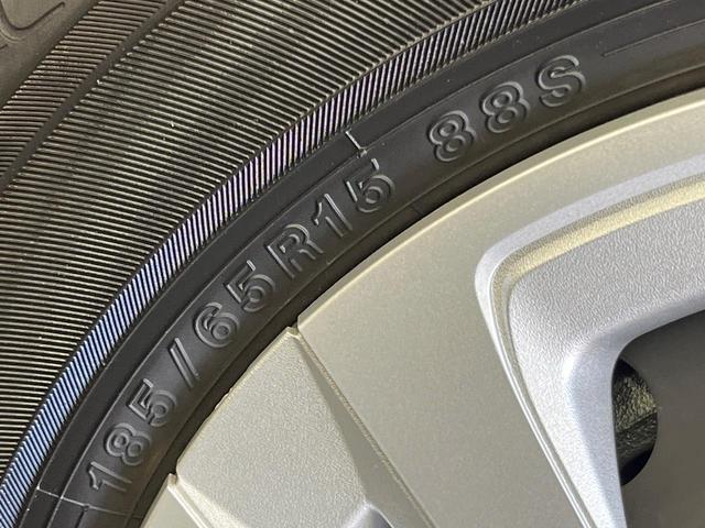 アクア Ｇ　純正ＤＡ　衝突軽減装置　ＬＥＤヘッドライト　レーダークルーズ　ＥＴＣ　ドラレコ　Ｂｌｕｅｔｏｏｔｈ　シートヒーター　ステアリングヒーター　オートエアコン　シートリフター　オートライト　電動格納ミラー（50枚目）