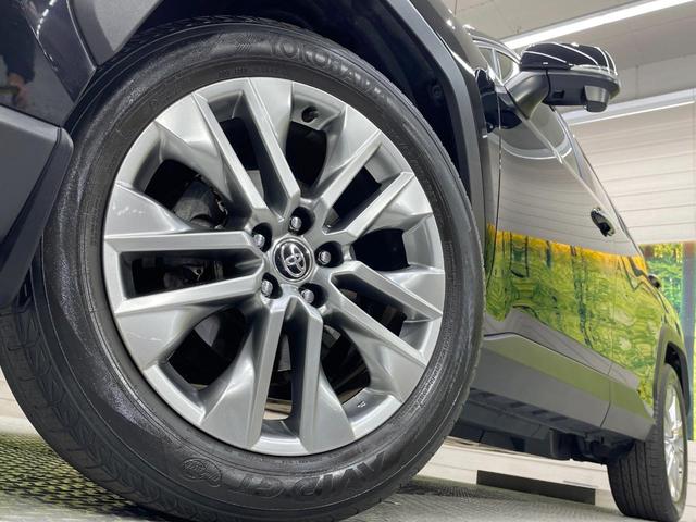ＲＡＶ４ Ｇ　Ｚパッケージ　純正９型ナビ　衝突軽減装置　レーダークルーズ　ブラインドスポットモニター　パワーシート　電動リアゲート　ＥＴＣ　Ｂｌｕｅｔｏｏｔｈ　シートヒーター　ステアリングヒーター　バックカメラ　ＬＥＤヘッド（13枚目）