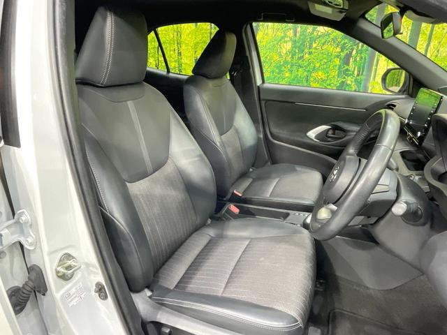 ヤリスクロス ハイブリッドＺ　純正８型ＤＡ　全周囲カメラ　衝突軽減装置　レーダークルーズ　ＥＴＣ　ブラインドスポットモニター　Ｂｌｕｅｔｏｏｔｈ　ＬＥＤヘッド　シートヒーター　オートエアコン　パワーシート　１８インチアルミ（8枚目）