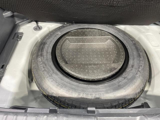 ヤリスクロス ハイブリッドＺ　純正８型ＤＡ　全周囲カメラ　衝突軽減装置　レーダークルーズ　ＥＴＣ　ブラインドスポットモニター　Ｂｌｕｅｔｏｏｔｈ　ＬＥＤヘッド　シートヒーター　オートエアコン　パワーシート　１８インチアルミ（42枚目）