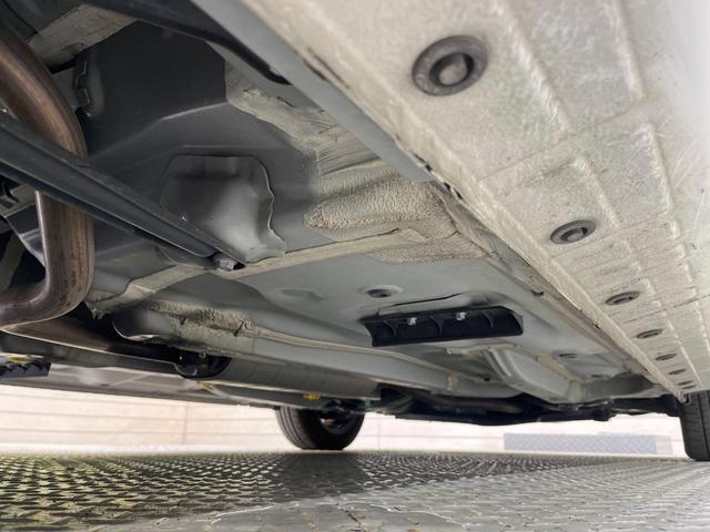 ルーミー カスタムＧ　純正９型ナビ　両側電動ドア　バックカメラ　レーダークルーズ　禁煙車　コーナーセンサー　スマートキー　ＬＥＤヘッド　ビルトインＥＴＣ　純正１４インチアルミ　オートハイビーム　車線逸脱警報（21枚目）