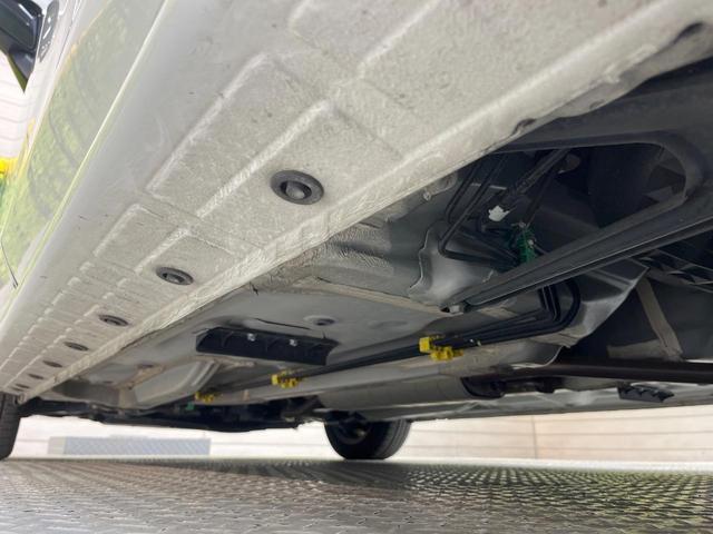 ルーミー カスタムＧ　純正９型ナビ　両側電動ドア　バックカメラ　レーダークルーズ　禁煙車　コーナーセンサー　スマートキー　ＬＥＤヘッド　ビルトインＥＴＣ　純正１４インチアルミ　オートハイビーム　車線逸脱警報（30枚目）