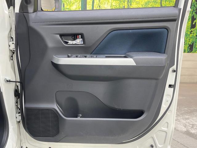 ルーミー カスタムＧ　純正９型ナビ　両側電動ドア　バックカメラ　レーダークルーズ　禁煙車　コーナーセンサー　スマートキー　ＬＥＤヘッド　ビルトインＥＴＣ　純正１４インチアルミ　オートハイビーム　車線逸脱警報（36枚目）