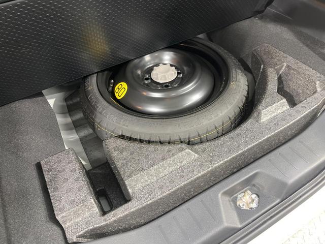 ルーミー カスタムＧ　純正９型ナビ　両側電動ドア　バックカメラ　レーダークルーズ　禁煙車　コーナーセンサー　スマートキー　ＬＥＤヘッド　ビルトインＥＴＣ　純正１４インチアルミ　オートハイビーム　車線逸脱警報（40枚目）