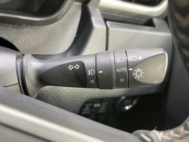 ルーミー カスタムＧ　純正９型ナビ　両側電動ドア　バックカメラ　レーダークルーズ　禁煙車　コーナーセンサー　スマートキー　ＬＥＤヘッド　ビルトインＥＴＣ　純正１４インチアルミ　オートハイビーム　車線逸脱警報（43枚目）