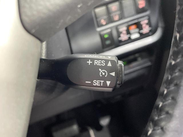 ヴォクシー ハイブリッドＺＳ　煌　純正９型ＳＤナビ　後席モニター　両側電動ドア　バックカメラ　衝突被害軽減システム　禁煙車　ドラレコ　スマートキー　ＬＥＤヘッド　ビルトインＥＴＣ　クルコン　純正１６ＡＷ　オートライト　デュアルエアコン（33枚目）