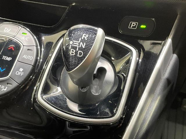 ヴォクシー ハイブリッドＺＳ　煌　純正９型ＳＤナビ　後席モニター　両側電動ドア　バックカメラ　衝突被害軽減システム　禁煙車　ドラレコ　スマートキー　ＬＥＤヘッド　ビルトインＥＴＣ　クルコン　純正１６ＡＷ　オートライト　デュアルエアコン（38枚目）