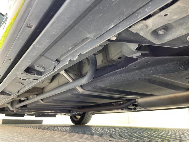 ヴォクシー ハイブリッドＺＳ　煌　純正９型ＳＤナビ　後席モニター　両側電動ドア　バックカメラ　衝突被害軽減システム　禁煙車　ドラレコ　スマートキー　ＬＥＤヘッド　ビルトインＥＴＣ　クルコン　純正１６ＡＷ　オートライト　デュアルエアコン（57枚目）