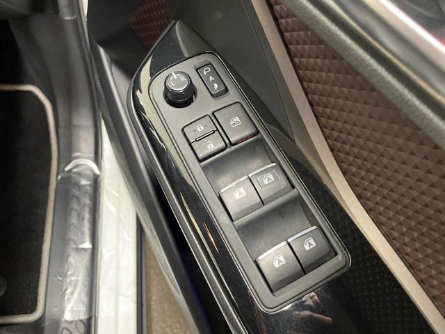 C-HR G LEDエディション 純正ナビ バックカメラ レーダークルーズ 禁煙車 ハーフレザーシート コーナーセンサー スマートキー LEDヘッド ビルトインETC 純正18インチアルミ オートハイビーム 車線逸脱警報(27枚目)