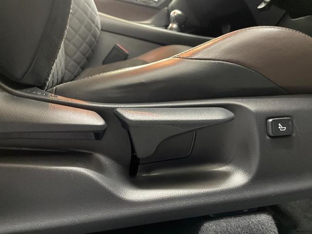 C-HR G LEDエディション 純正ナビ バックカメラ レーダークルーズ 禁煙車 ハーフレザーシート コーナーセンサー スマートキー LEDヘッド ビルトインETC 純正18インチアルミ オートハイビーム 車線逸脱警報(28枚目)