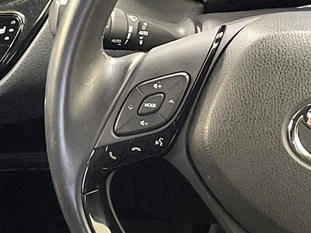 C-HR G LEDエディション 純正ナビ バックカメラ レーダークルーズ 禁煙車 ハーフレザーシート コーナーセンサー スマートキー LEDヘッド ビルトインETC 純正18インチアルミ オートハイビーム 車線逸脱警報(42枚目)