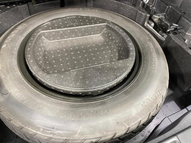 C-HR G LEDエディション 純正ナビ バックカメラ レーダークルーズ 禁煙車 ハーフレザーシート コーナーセンサー スマートキー LEDヘッド ビルトインETC 純正18インチアルミ オートハイビーム 車線逸脱警報(46枚目)