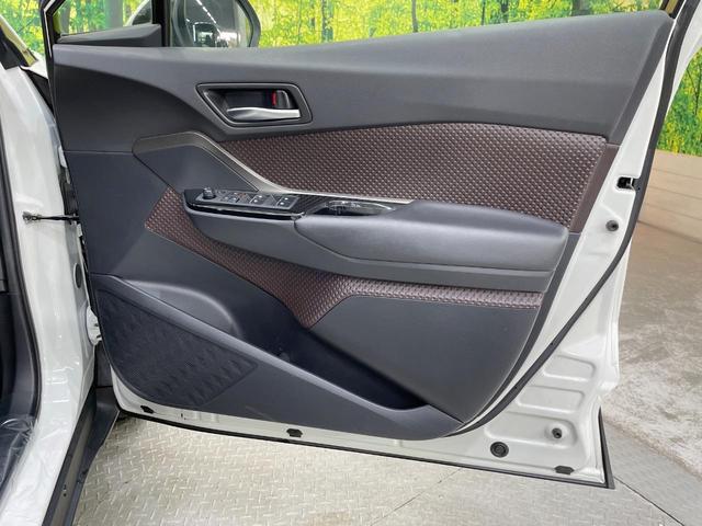 C-HR G LEDエディション 純正ナビ バックカメラ レーダークルーズ 禁煙車 ハーフレザーシート コーナーセンサー スマートキー LEDヘッド ビルトインETC 純正18インチアルミ オートハイビーム 車線逸脱警報(51枚目)