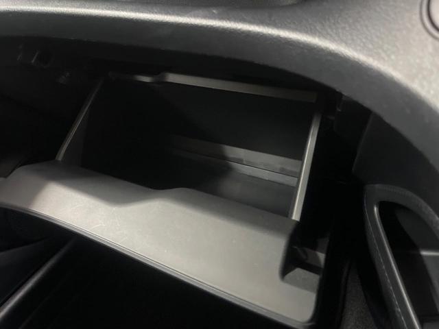 シエンタ ハイブリッド　Ｇ　セーフティーエディションＩＩ　純正ナビ　両側電動スライド　衝突軽減装置　ＥＴＣ　ドラレコ　Ｂｌｕｅｔｏｏｔｈ　ＬＥＤヘッド　クルーズコントロール　スマートキー　プッシュスタート　オートエアコン　バックカメラ　オートライト（47枚目）