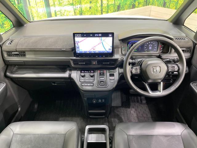 ステップワゴン ｅ：ＨＥＶスパーダ　プレミアムライン　純正１１．４型ナビ　全周囲カメラ　両側電動スライド　衝突軽減装置　レーダークルーズ　ＬＥＤヘッド　シートヒーター　ＥＴＣ　Ｂｌｕｅｔｏｏｔｈ　ドラレコ　電動パーキング　電動リアゲート（2枚目）