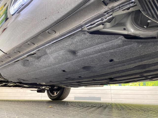 ヴェゼル ｅ：ＨＥＶ　Ｚ　登録済未使用車　純正９型ナビ　全周囲カメラ　衝突軽減装置　　電動リアゲート　ブラインドスポットモニター　コーナーセンサー　スマートキー　ＬＥＤヘッド　ＥＴＣ　純正１８インチアルミ　オートライト（21枚目）