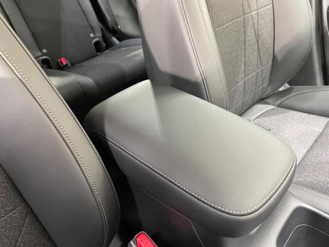 ヴェゼル ｅ：ＨＥＶ　Ｚ　登録済未使用車　純正９型ナビ　全周囲カメラ　衝突軽減装置　　電動リアゲート　ブラインドスポットモニター　コーナーセンサー　スマートキー　ＬＥＤヘッド　ＥＴＣ　純正１８インチアルミ　オートライト（42枚目）