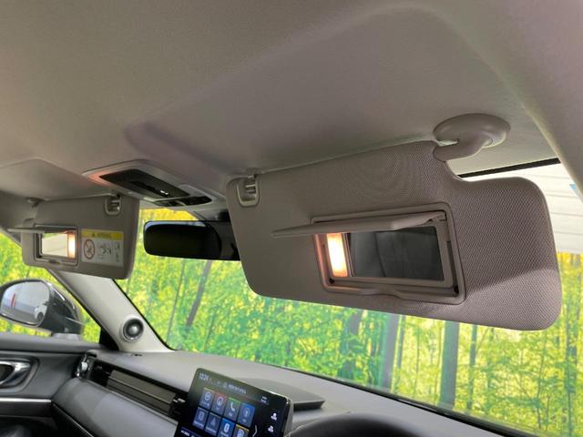 ヴェゼル ｅ：ＨＥＶ　Ｚ　登録済未使用車　純正９型ナビ　全周囲カメラ　衝突軽減装置　　電動リアゲート　ブラインドスポットモニター　コーナーセンサー　スマートキー　ＬＥＤヘッド　ＥＴＣ　純正１８インチアルミ　オートライト（49枚目）