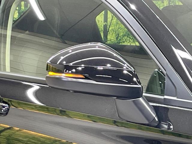 ヴェゼル ｅ：ＨＥＶ　Ｚ　登録済未使用車　純正９型ナビ　全周囲カメラ　衝突軽減装置　　電動リアゲート　ブラインドスポットモニター　コーナーセンサー　スマートキー　ＬＥＤヘッド　ＥＴＣ　純正１８インチアルミ　オートライト（55枚目）