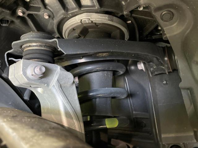 ＣＸ－６０ ＸＤ－ハイブリッド　プレミアムスポーツ　サンルーフ　純正１２．３型ナビ　全周囲カメラ　ＢＯＳＥサウンド　レーダークルーズ　ブラインドスポットモニタ　シートヒーター　ステアリングヒーター　パワーシート　電動リアゲート　本革シート　ＥＴＣ（21枚目）