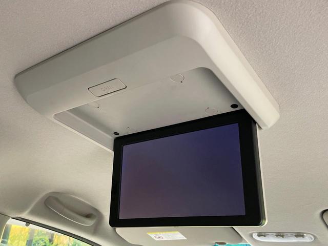 セレナ ハイウェイスター Vセレ+セーフティII SHV 純正8型ナビ 両側電動ドア 後席モニター 全周囲カメラ 禁煙車 コーナーセンサー スマートキー LEDヘッド ビルトインETC クルコン 純正16インチアルミ 車線逸脱警報 オートライト(5枚目)